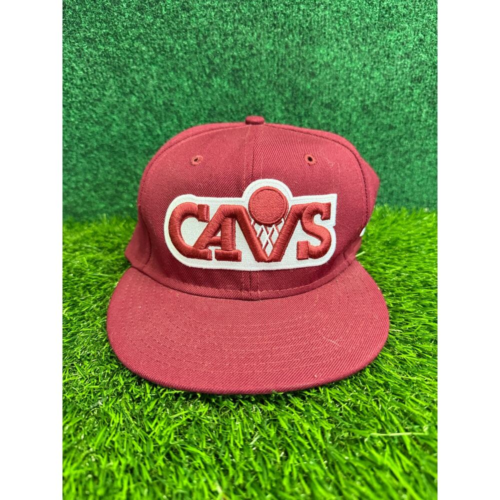 Cleveland Cavaliers NBA fitted hat size 7 1/2 Unisex Alternate Maroon